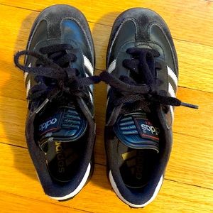 Kids Adidas Samba indoor soccer shoes